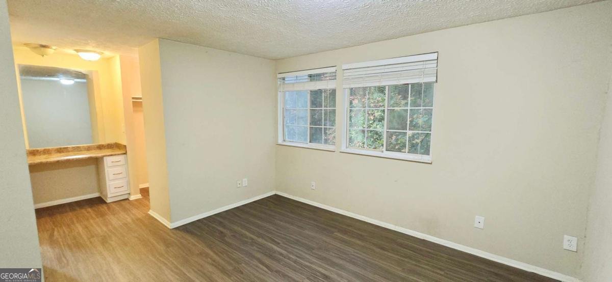 5595 Marbut Road Lithonia - 22