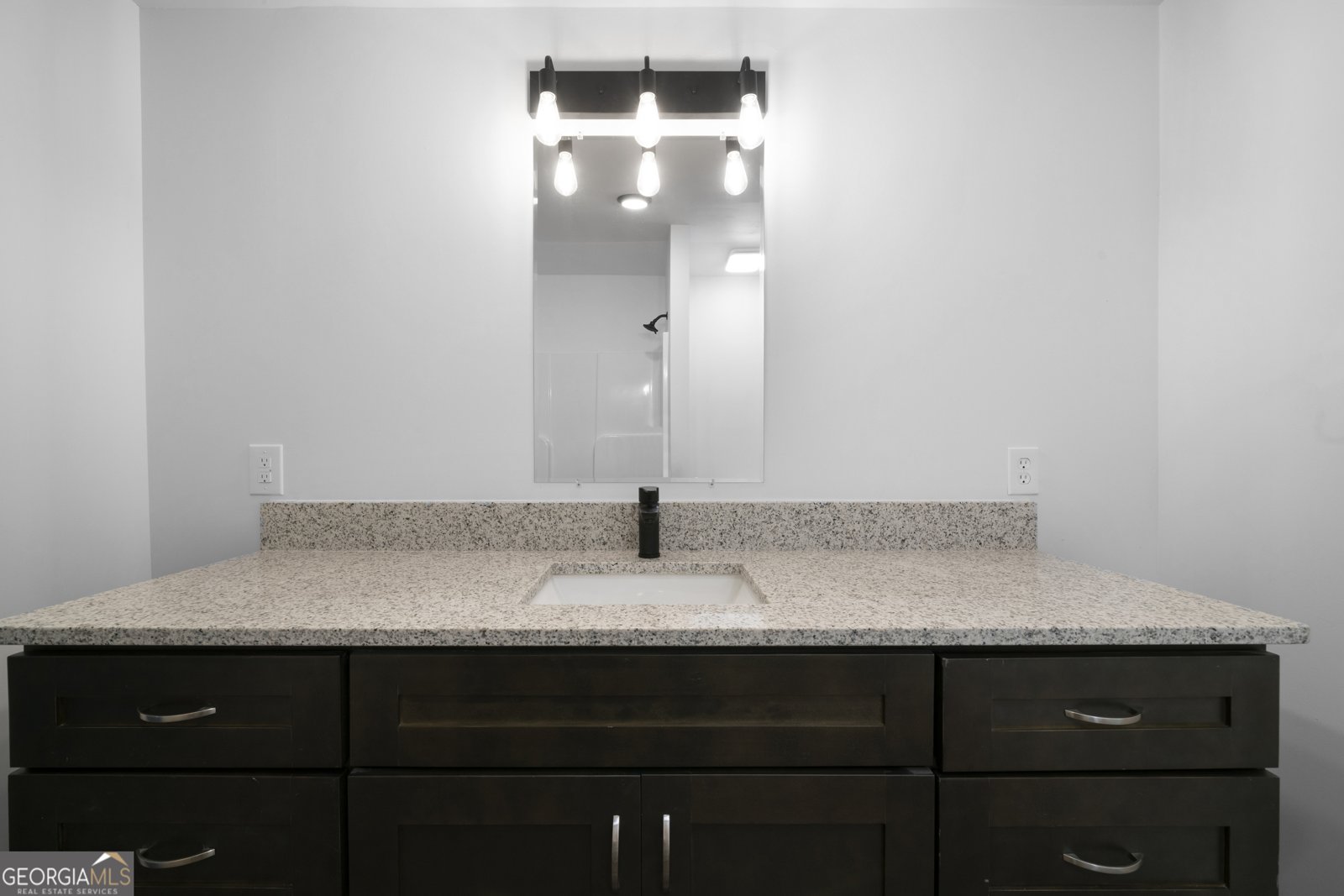 68 Wagon Trail Circle Dallas - 24
