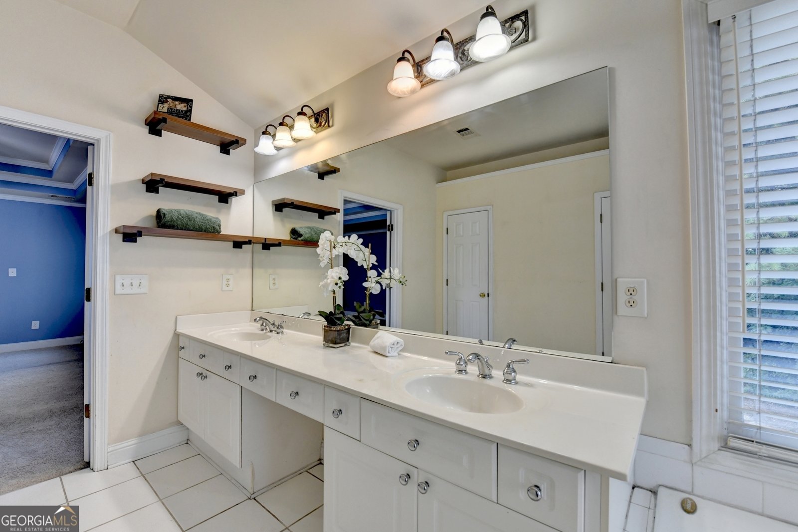 1205 Havenstone Walk Lawrenceville - 45