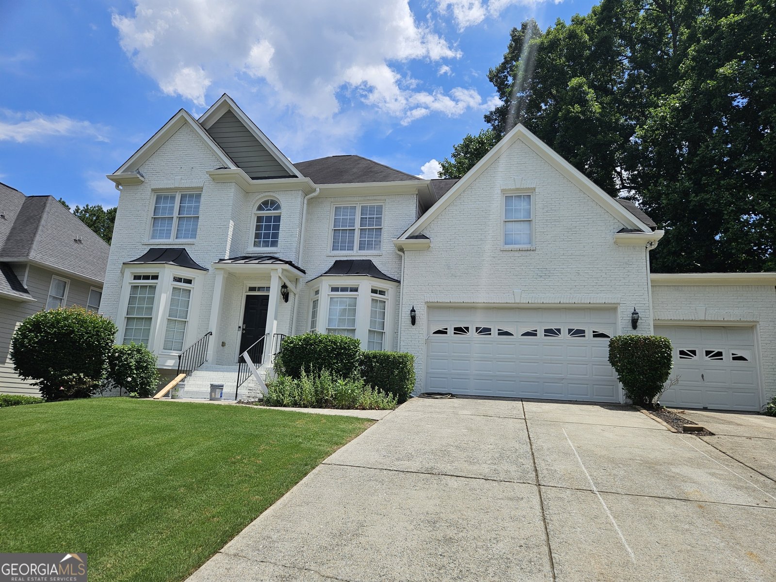 9035 Sandorn Drive Roswell - main photo