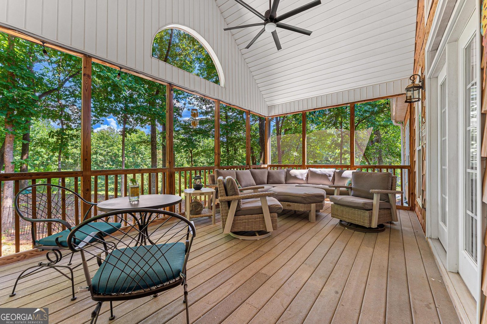 621 Chickasaw Drive Westminster - 29