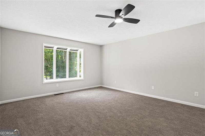5017 TANAGA Stone Mountain - 31