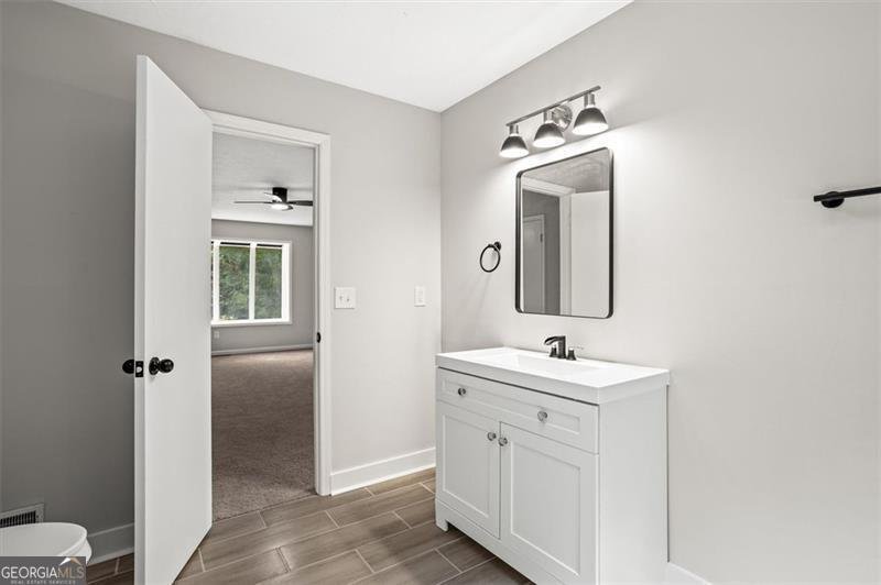 5017 TANAGA Stone Mountain - 37