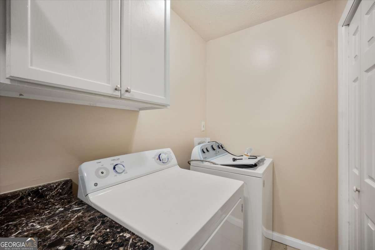 1315 Old Coach Road Marietta - 24