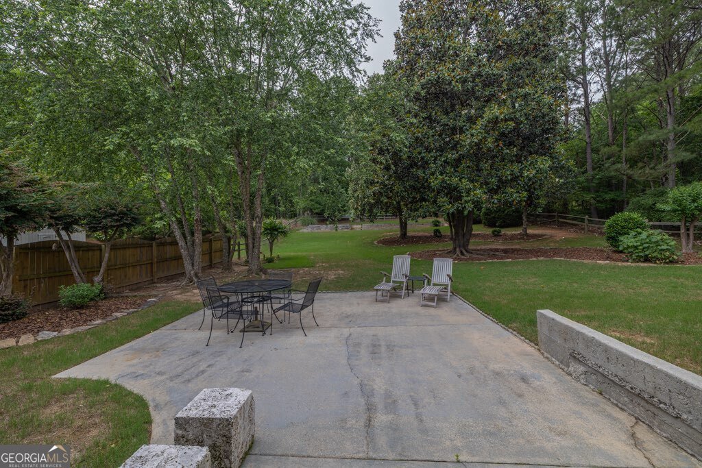 2101 Emerald Drive Loganville - 36
