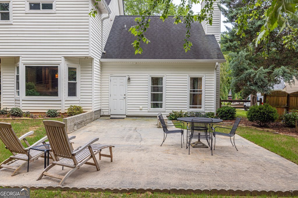 2101 Emerald Drive Loganville - 44