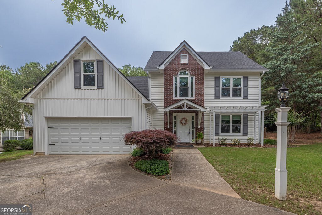 2101 Emerald Drive Loganville - 55