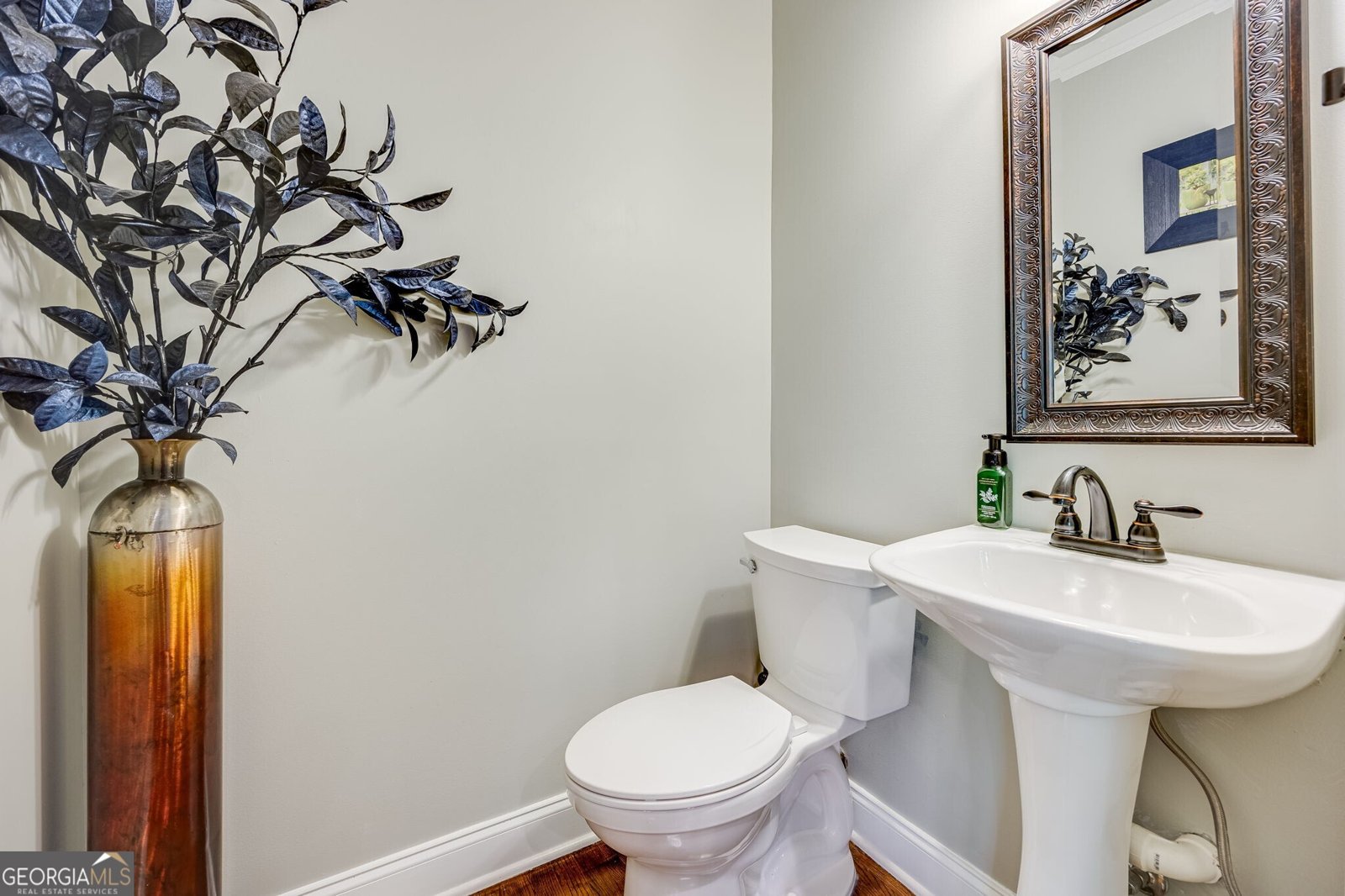345 Hollywood Circle Gainesville - 26
