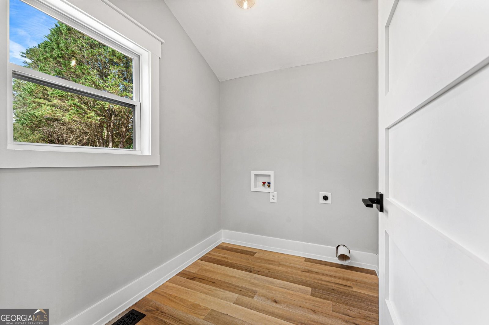 547 Old Beacon Light Road Hartwell - 68