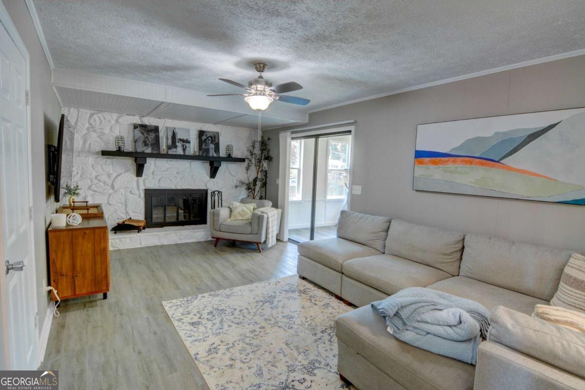 1024 WASHINGTON Avenue Woodstock - 25
