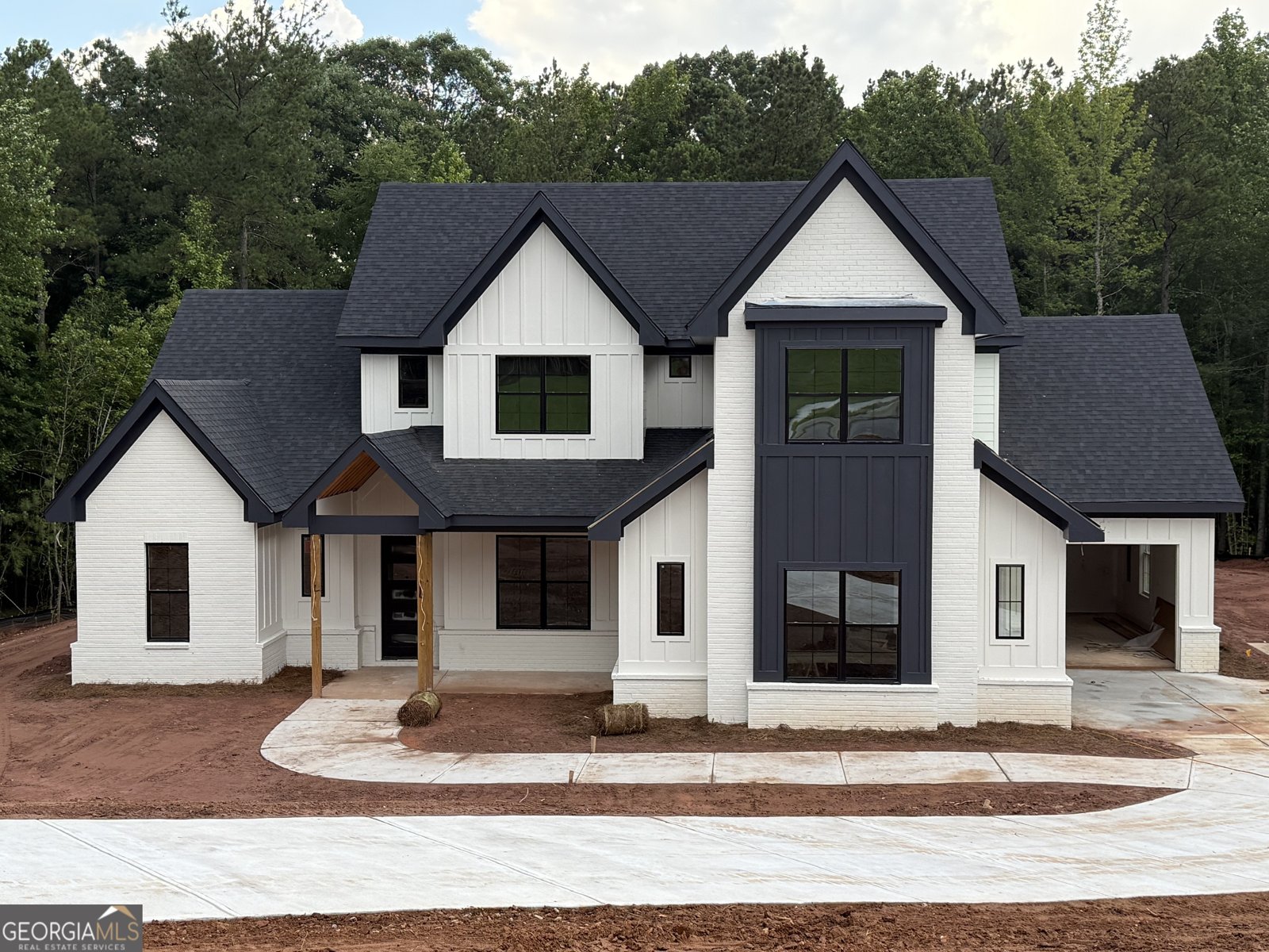 121 Forest Berry Ct Newnan - 1