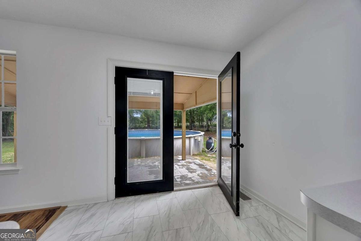 143 Coker Drive Chatsworth - 16