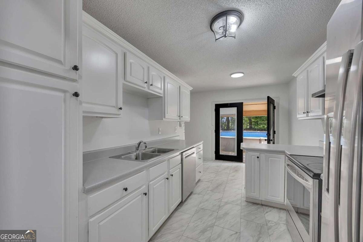 143 Coker Drive Chatsworth - 19