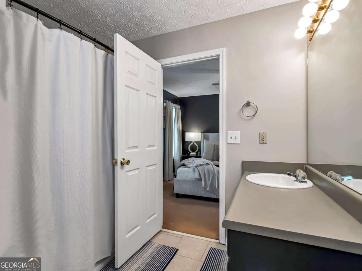 105 Carols Lane Locust Grove - 39