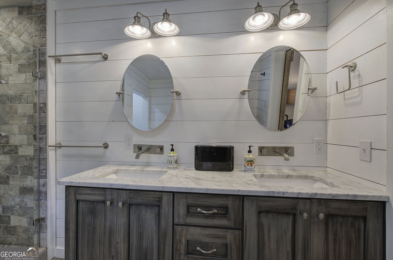 198 Hillcrest Drive Calhoun - 27