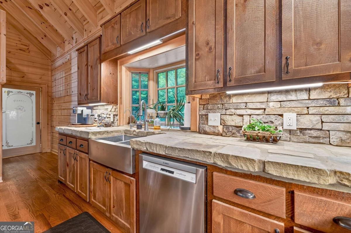 577 Macedonia Church Road Blue Ridge - 18
