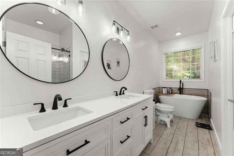 5303 Monarc Drive Gainesville - 23