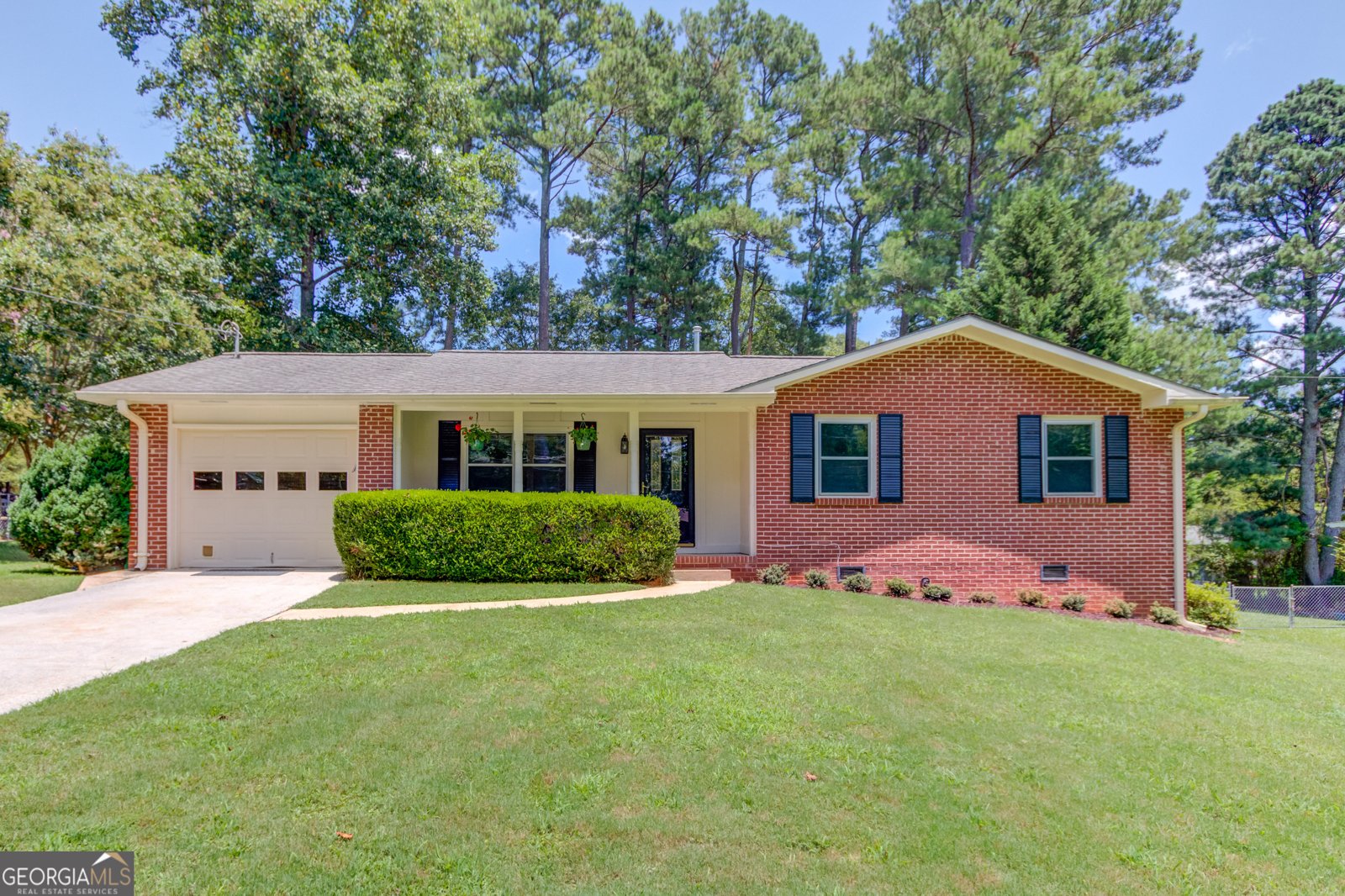 849 Pine Shadow Lane Winder - 1