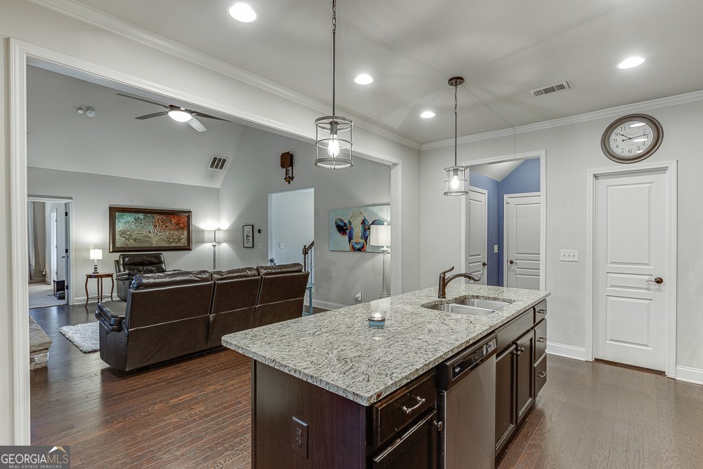 6206 Little Cove Drive Flowery Branch - 13