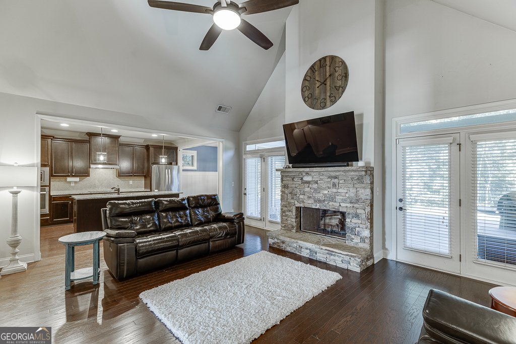 6206 Little Cove Drive Flowery Branch - 6