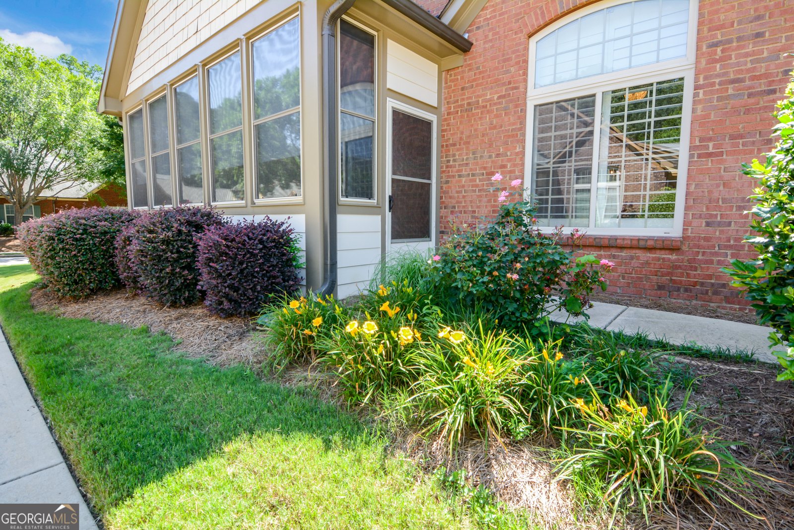 120 CHASTAIN Road Kennesaw - 5