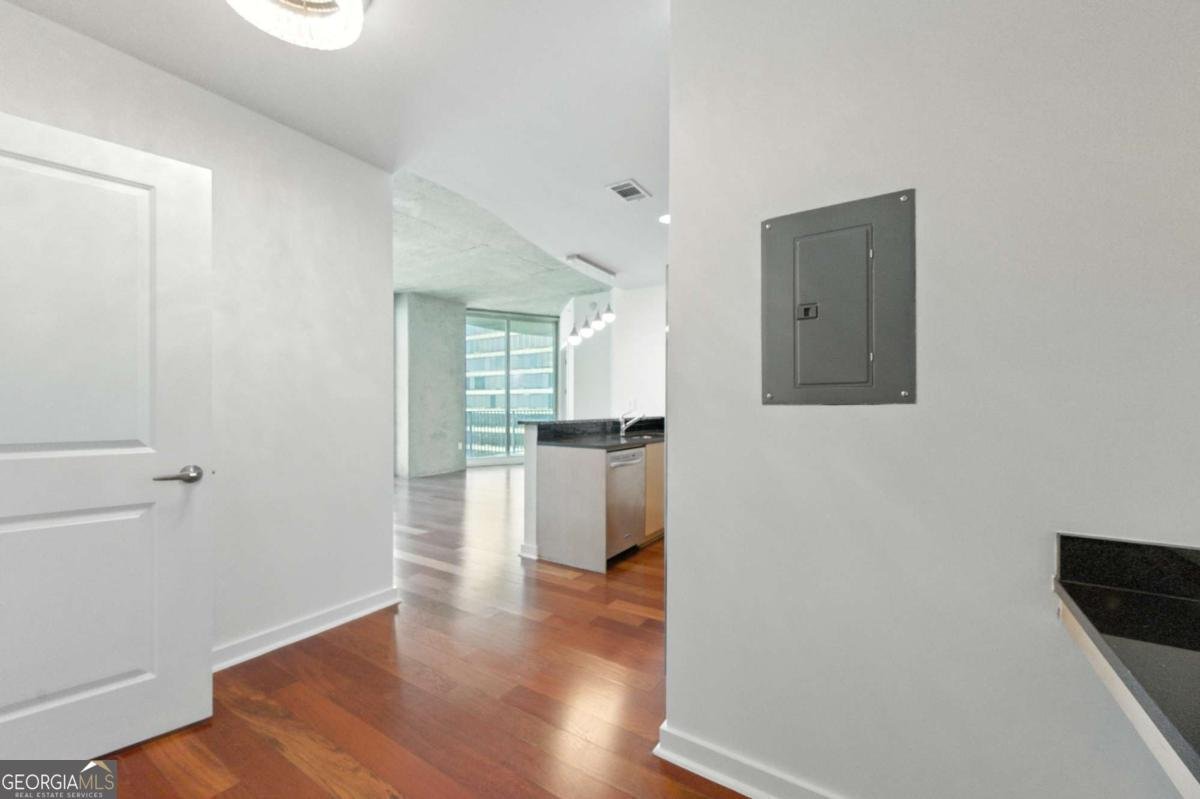 400 Peachtree Street Atlanta - 30