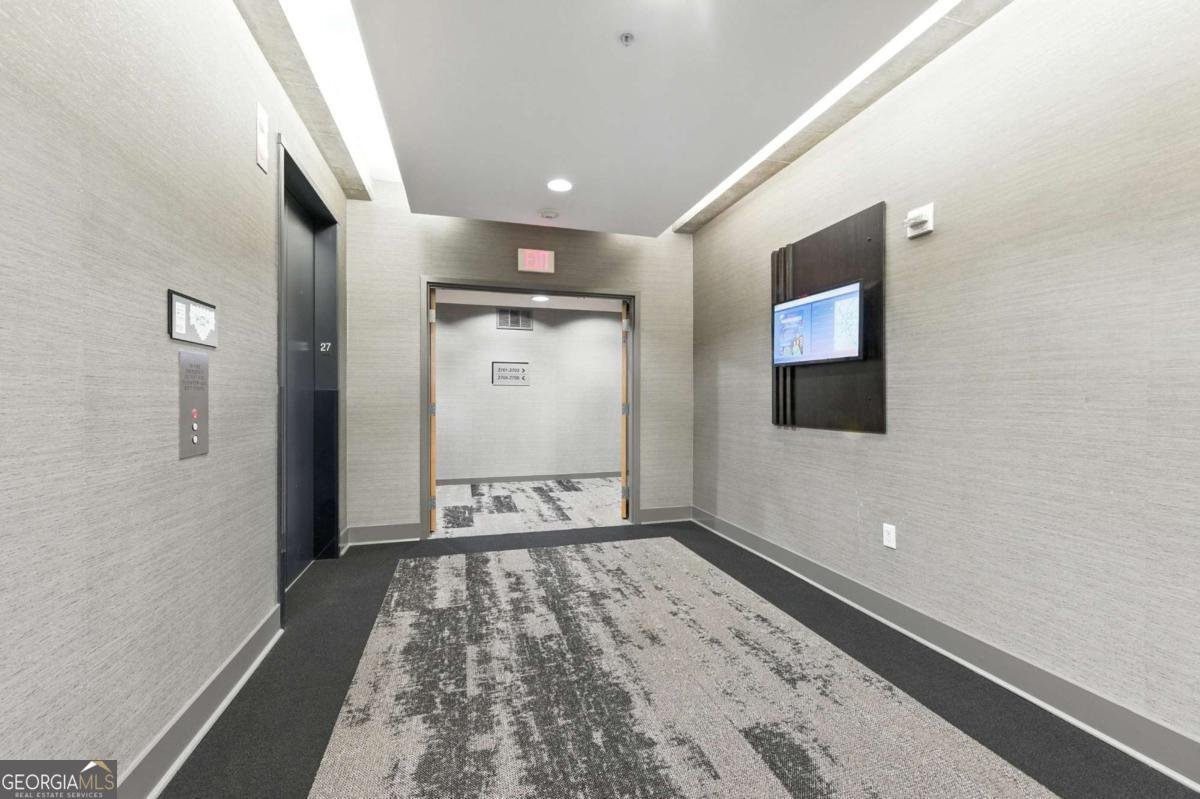 400 Peachtree Street Atlanta - 31