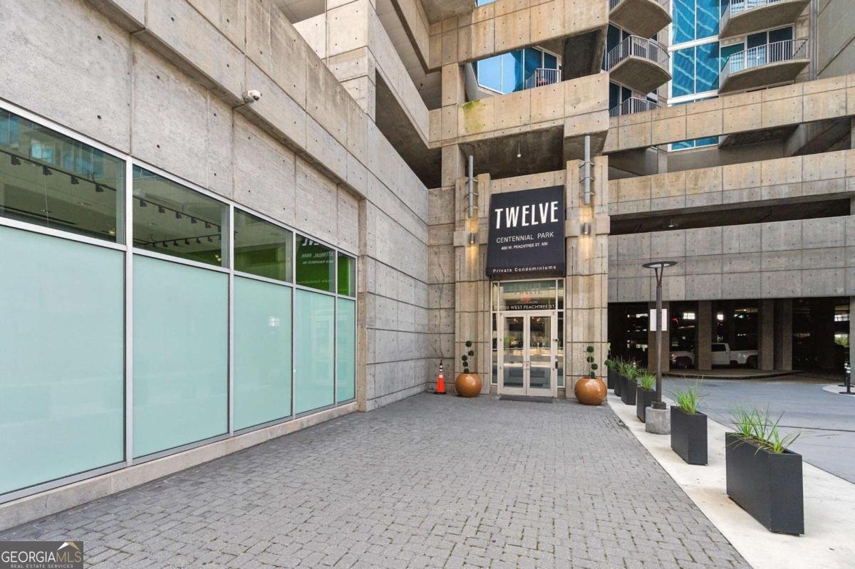 400 Peachtree Street Atlanta - 40