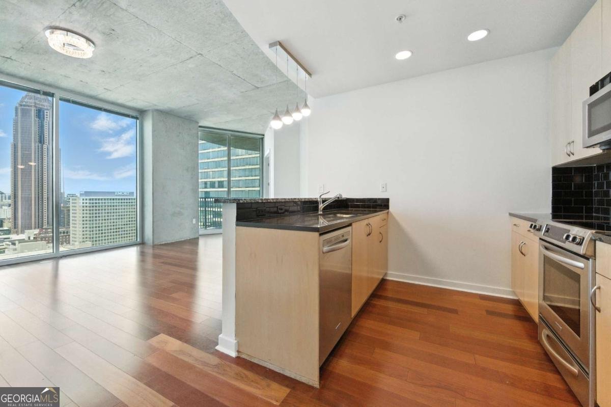 400 Peachtree Street Atlanta - 8