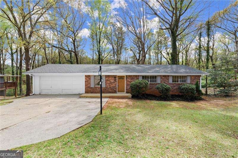 6175 Knights Lane Douglasville - 1