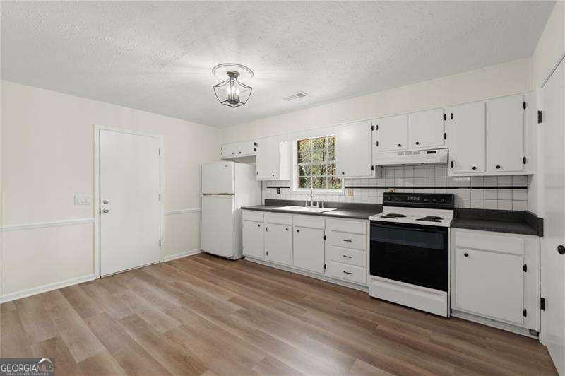 6175 Knights Lane Douglasville - 7
