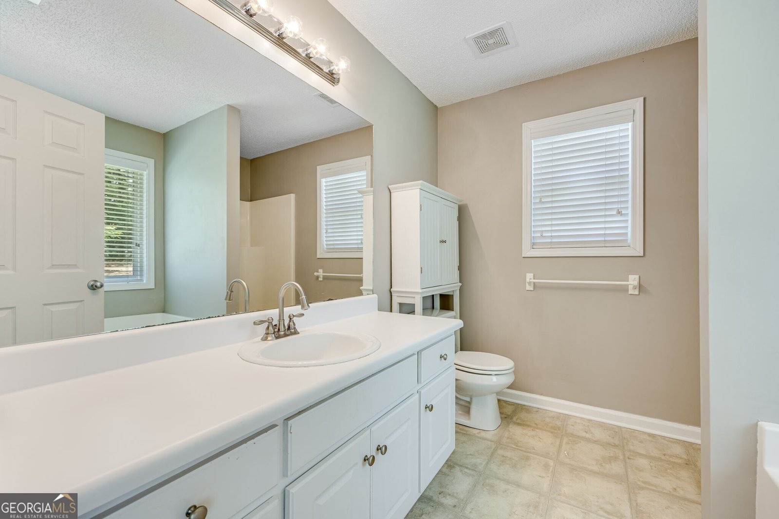 174 Bowman Terrace Winder - 32