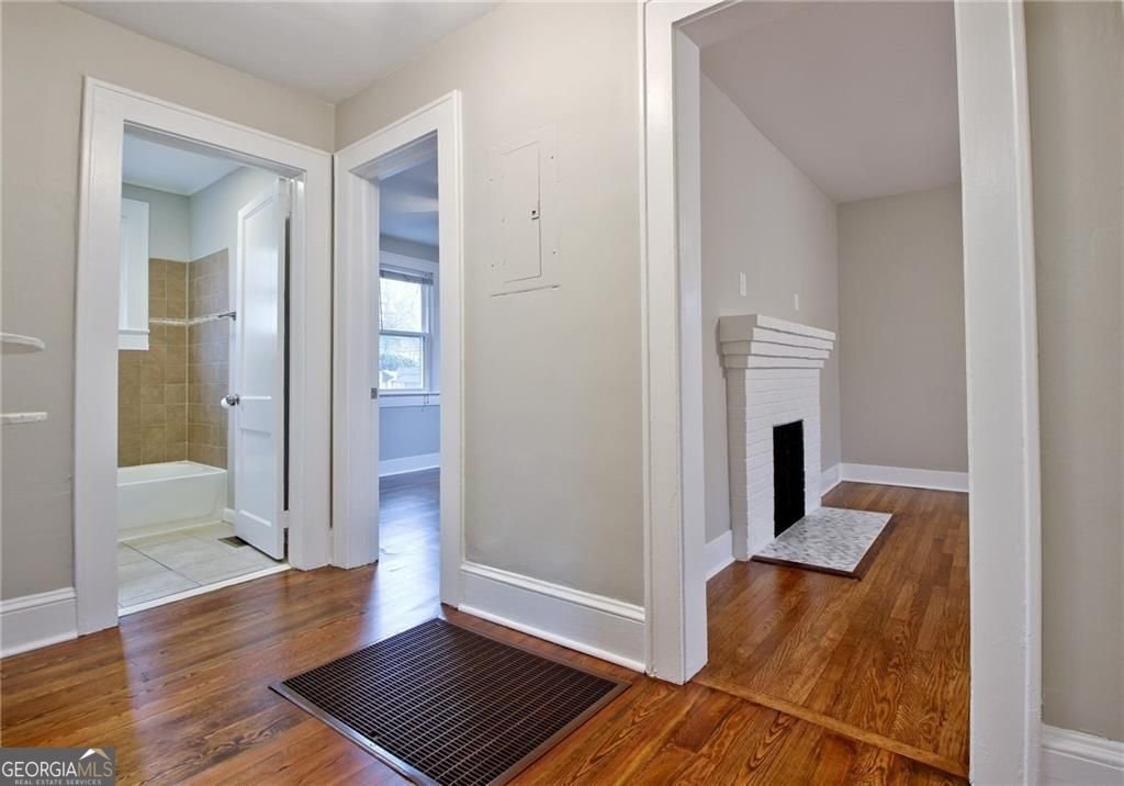 2269 Dauphine Atlanta - 31