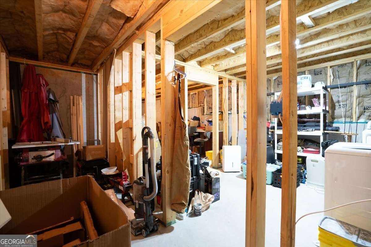 297 Woodbury Lane Hull - 11