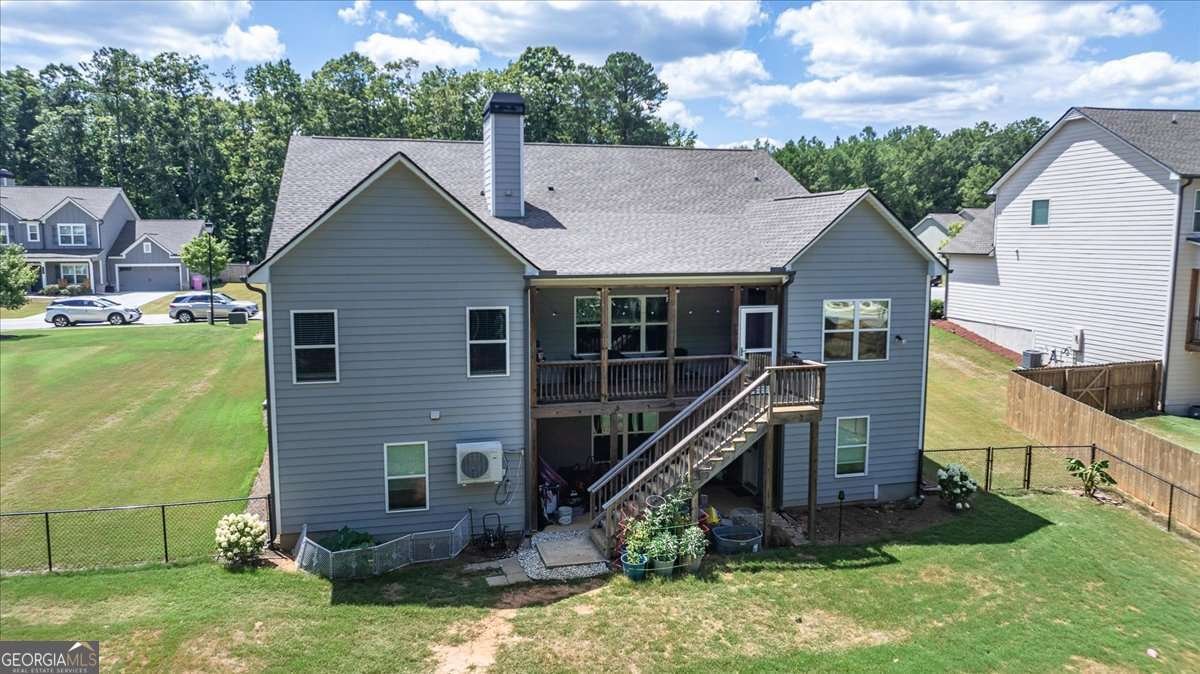 297 Woodbury Lane Hull - 2