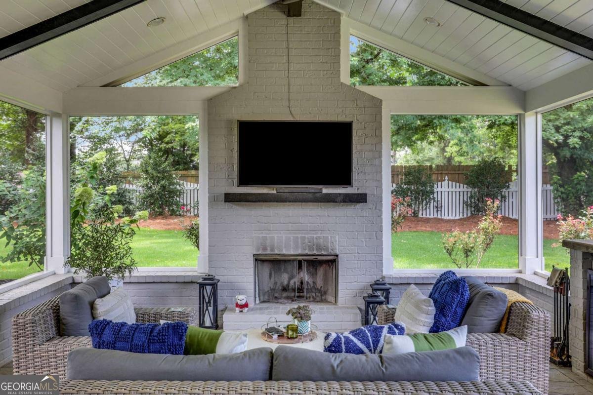 405 Johnson Ferry Road Atlanta - 10