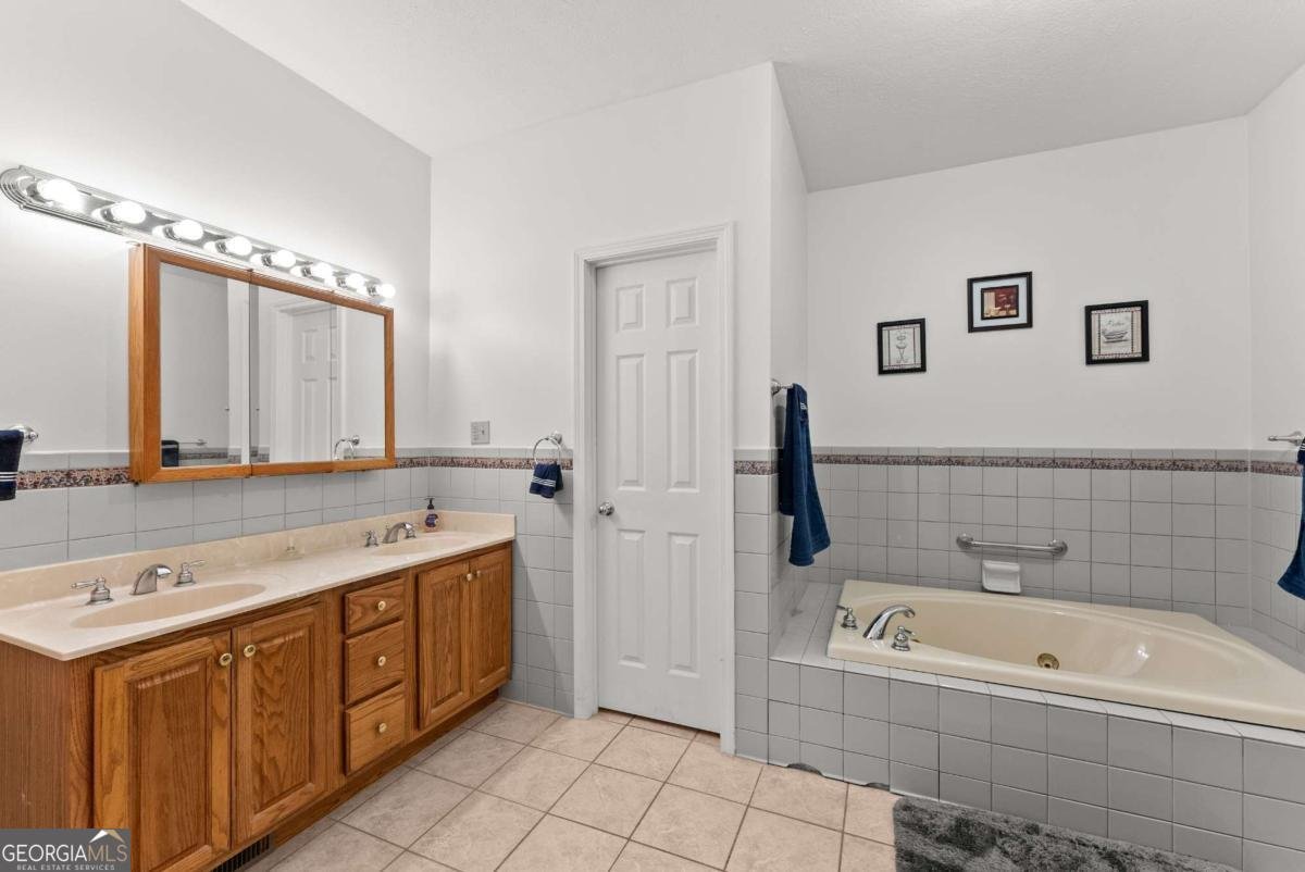 5620 Ransom Free Road Clermont - 28