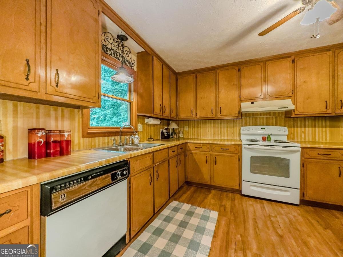 142 Crest Pointe Court Auburn - 3