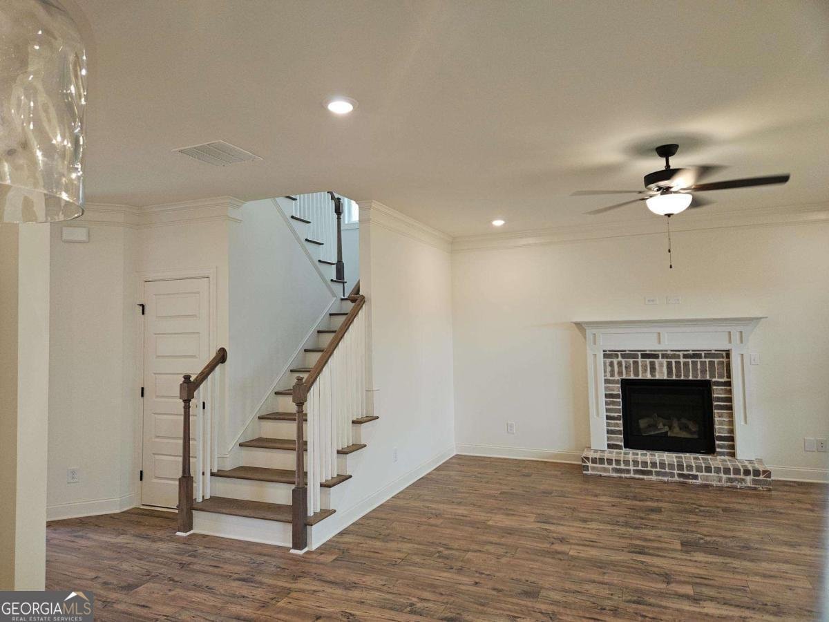 459 Banff Drive Winder - 17