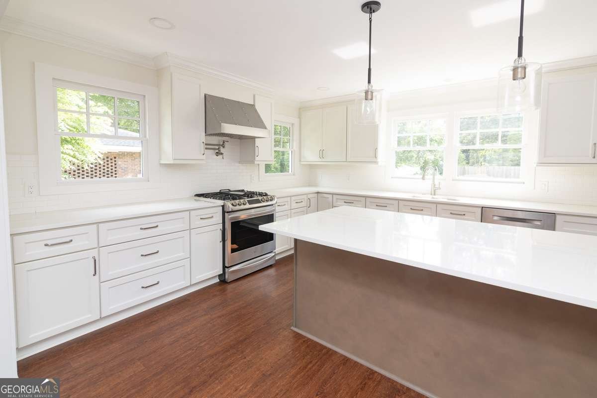 1615 LANCASTER Drive Marietta - 12