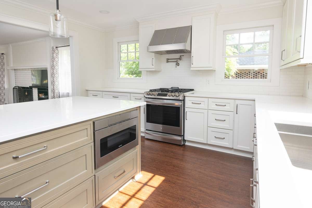 1615 LANCASTER Drive Marietta - 16