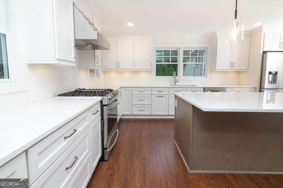 1615 LANCASTER Drive Marietta - 17