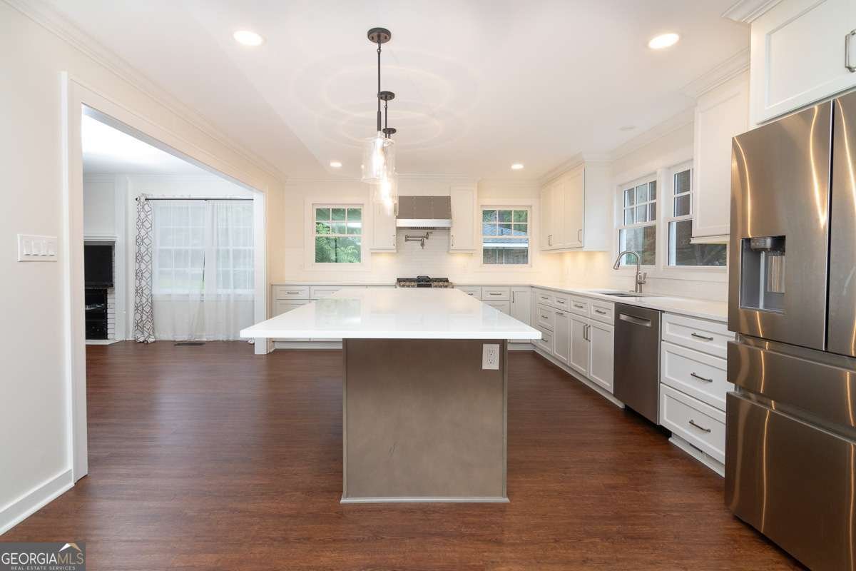 1615 LANCASTER Drive Marietta - 19