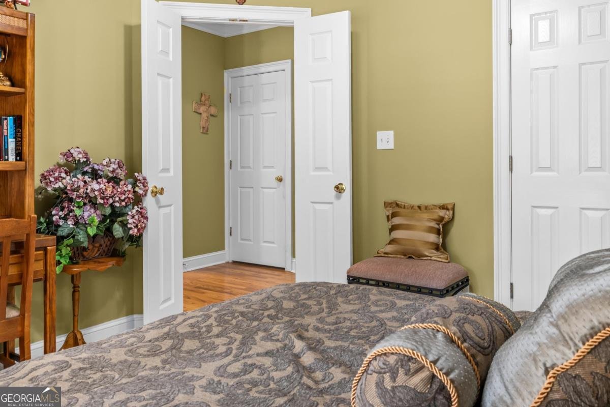 1051 Clearwater Drive White Plains - 33