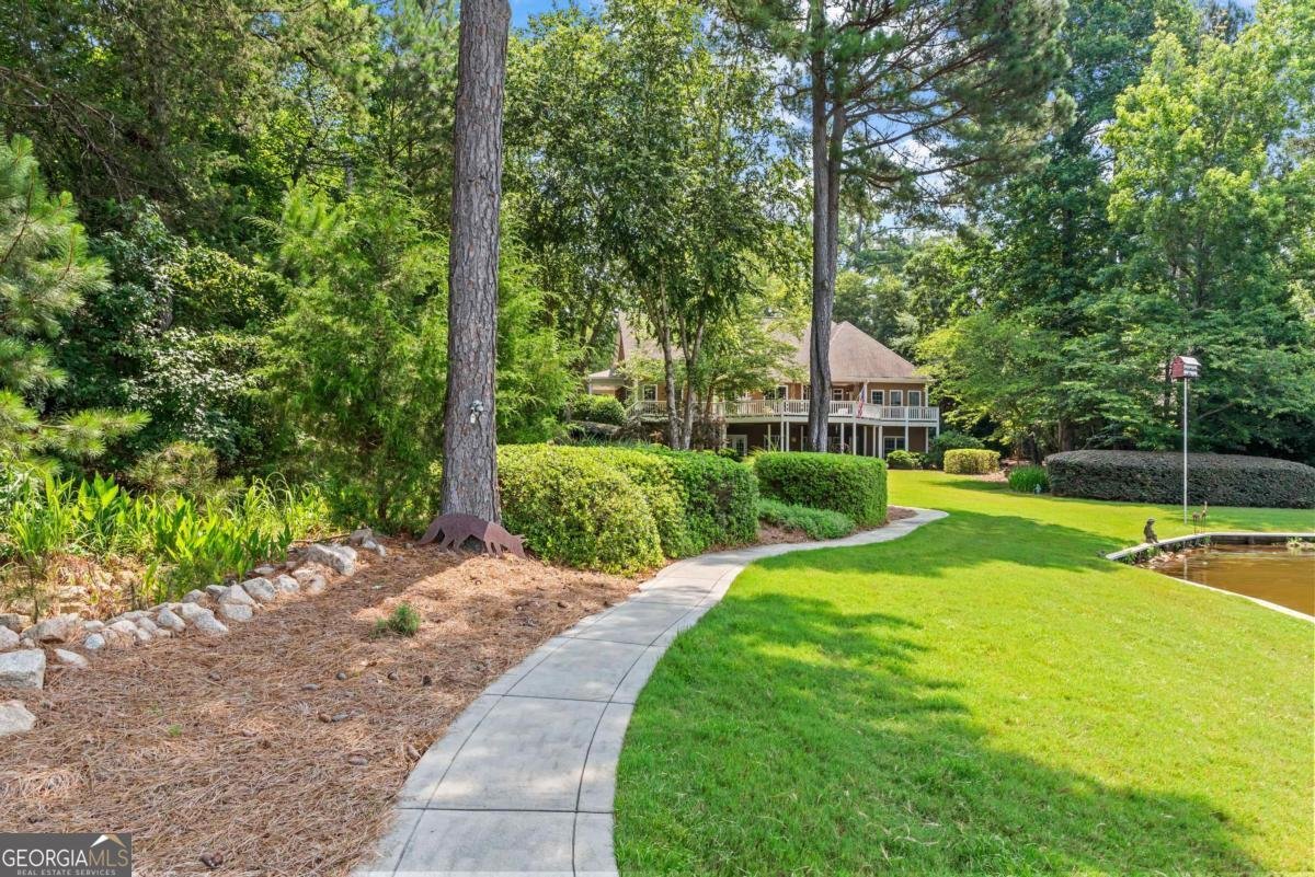 1051 Clearwater Drive White Plains - 63