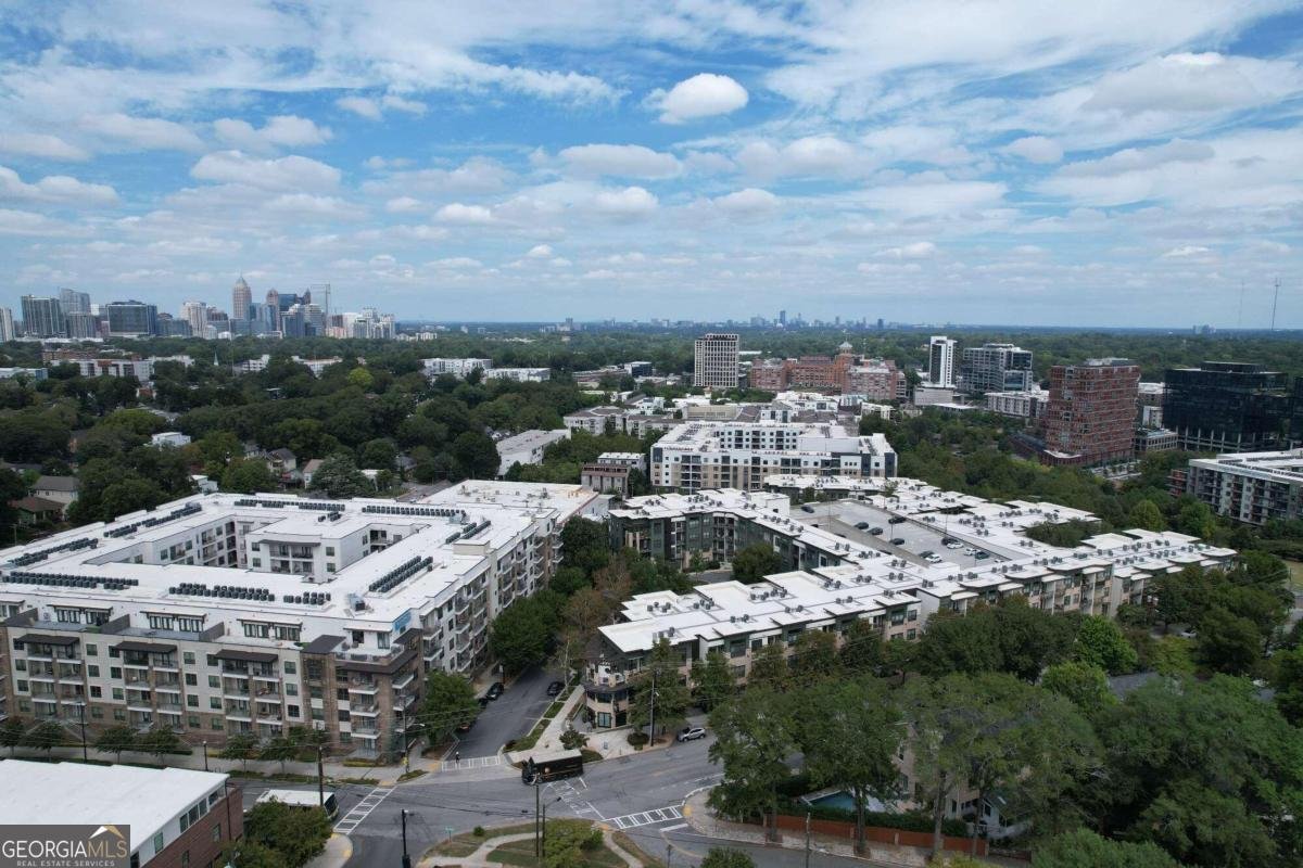 647 East Avenue Atlanta - 12