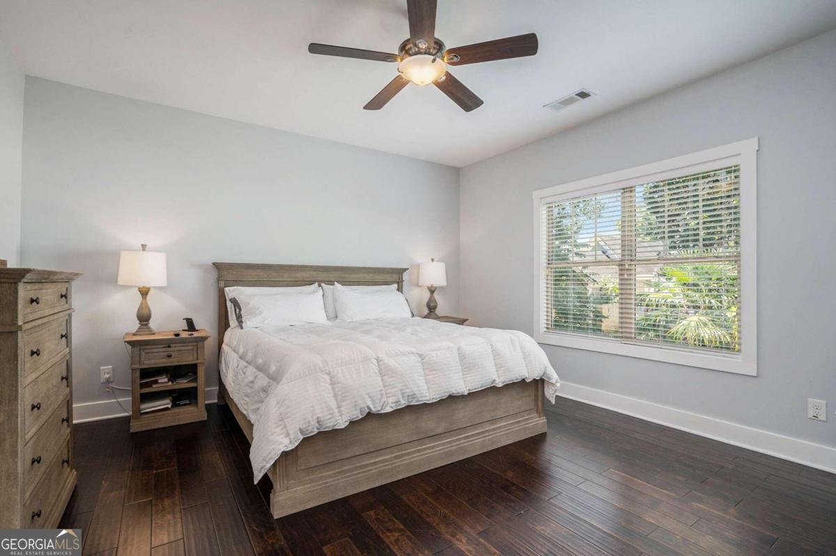 647 East Avenue Atlanta - 16