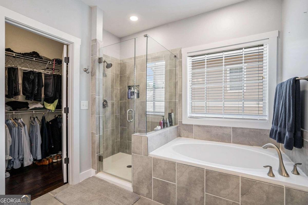 647 East Avenue Atlanta - 21