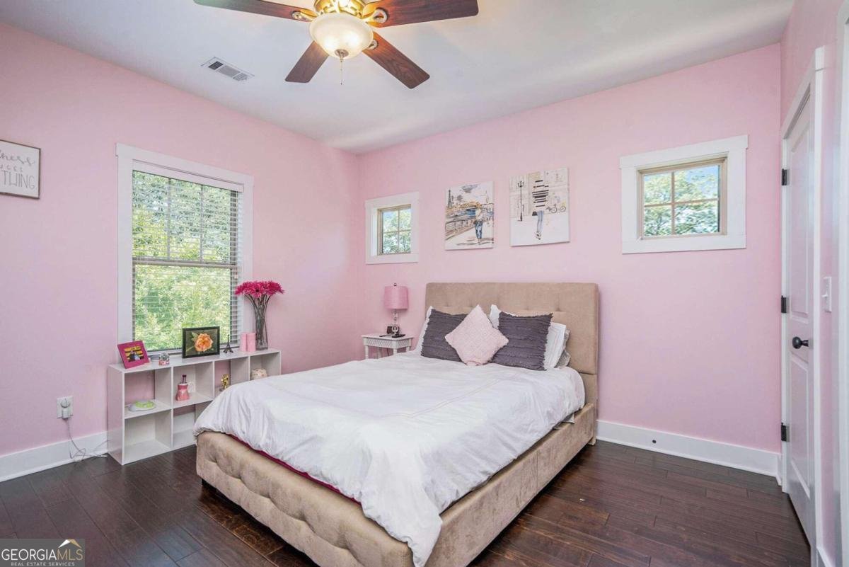 647 East Avenue Atlanta - 26