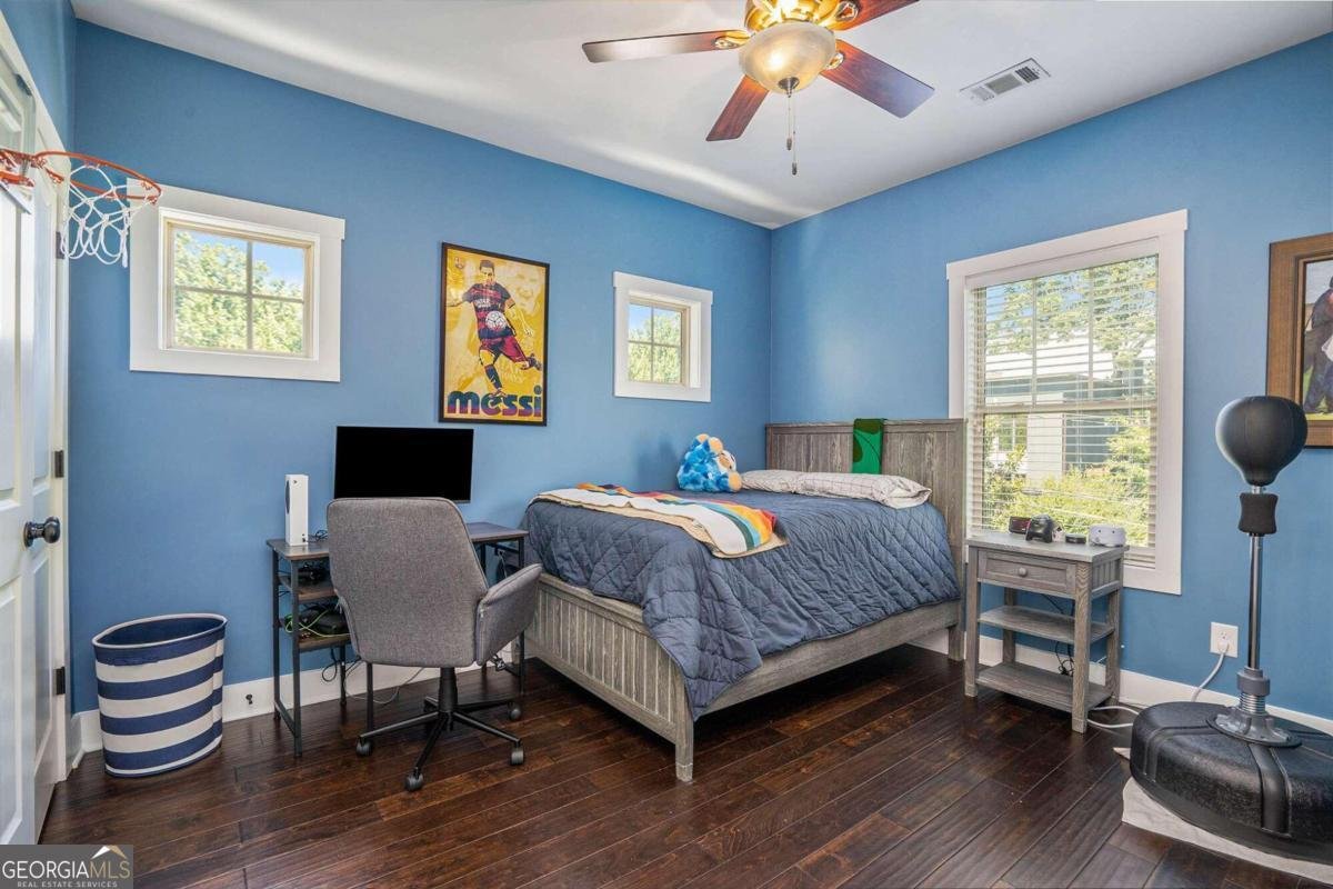 647 East Avenue Atlanta - 28